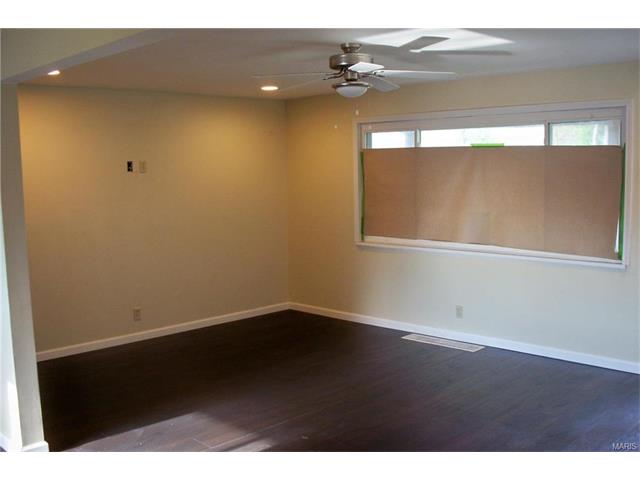 10330 Chesley, Saint Louis, MO 63136 photo 5