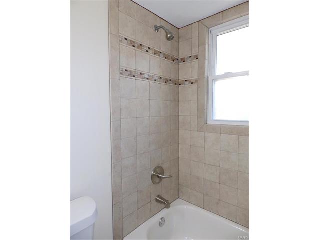 535 Arborwood Dr, Ballwin, MO 63021 photo 23