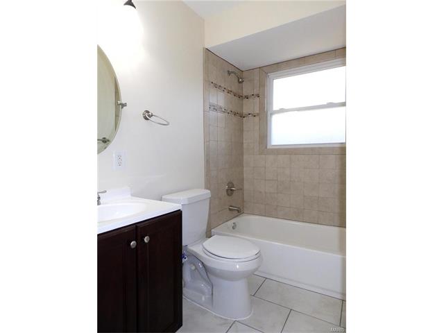 535 Arborwood Dr, Ballwin, MO 63021 photo 20