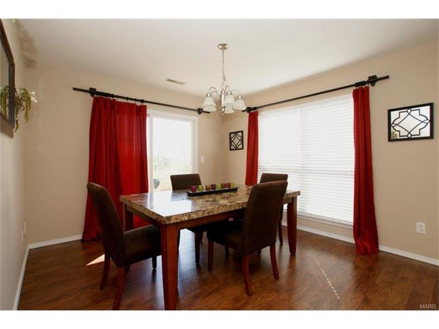 318 Hawks View Dr, O'fallon, MO 63368 photo 6
