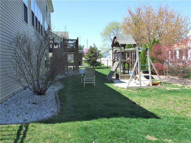 1029 Pearview Dr, Saint Peters, MO 63376 photo 24