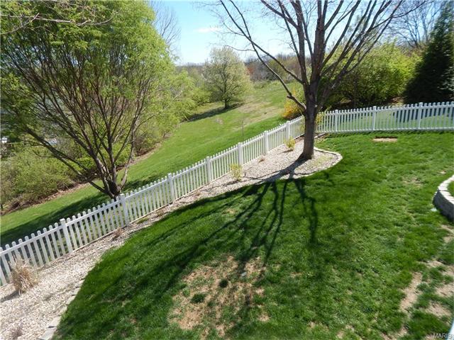 534 Fox Pointe Dr, Saint Charles, MO 63304 photo 13
