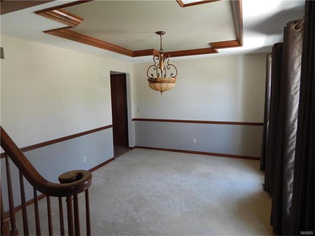 534 Fox Pointe Dr, Saint Charles, MO 63304 photo 4