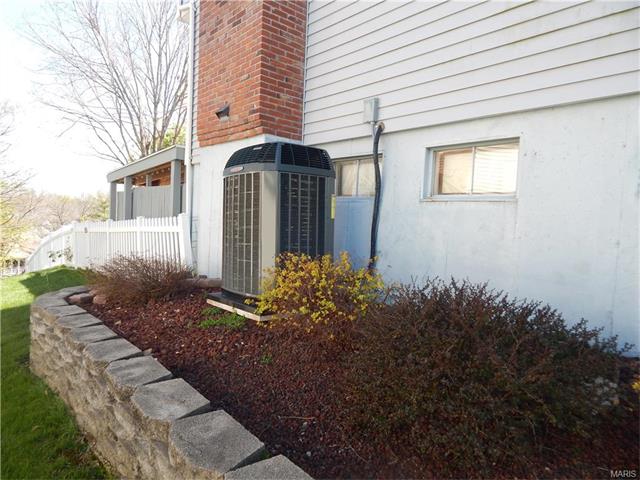534 Fox Pointe Dr, Saint Charles, MO 63304 photo 32