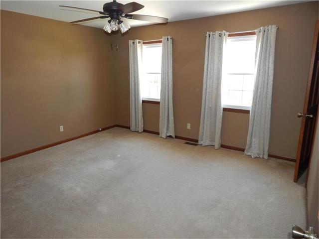 534 Fox Pointe Dr, Saint Charles, MO 63304 photo 17