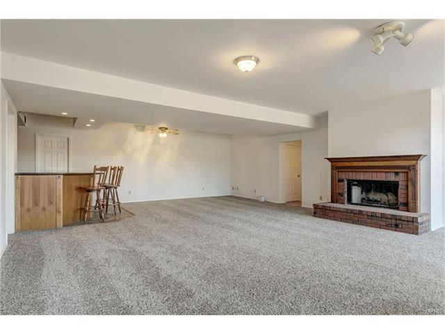 932 Timber Glen Ln, Ballwin, MO 63021 photo 22