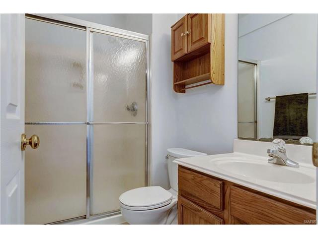 932 Timber Glen Ln, Ballwin, MO 63021 photo 25