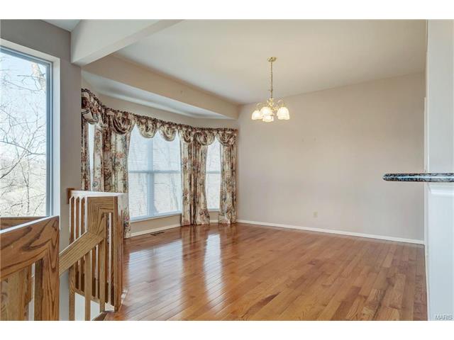 932 Timber Glen Ln, Ballwin, MO 63021 photo 6