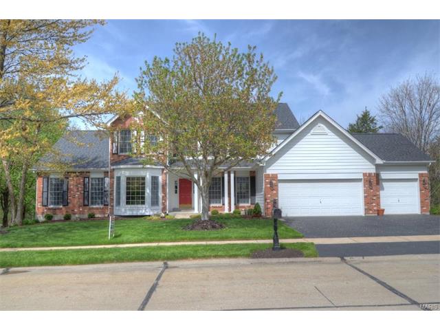 2133 Oak Crest Manor Ln, Wildwood, MO 63011 photo 1