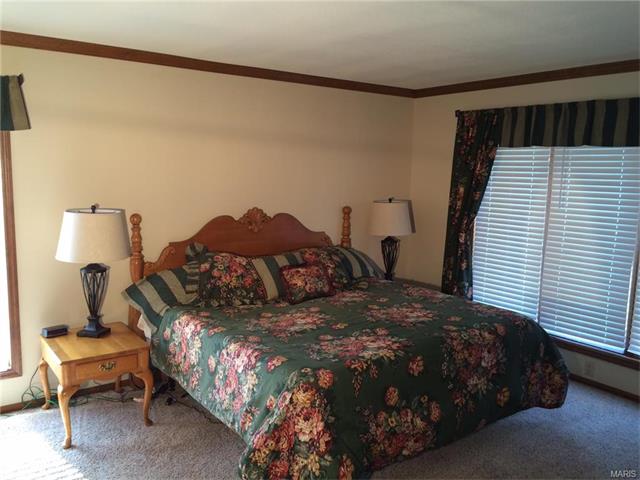 1222 Carman Rd, Ballwin, MO 63021 photo 7