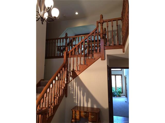 1222 Carman Rd, Ballwin, MO 63021 photo 2
