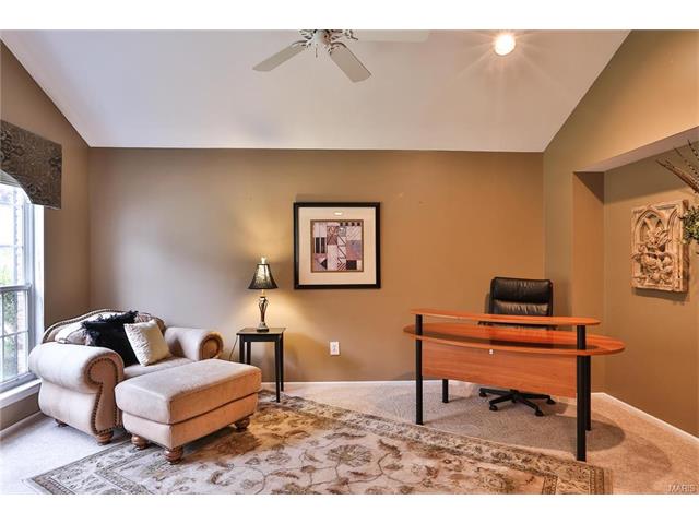 421 Gateford Dr, Ballwin, MO 63021 photo 15