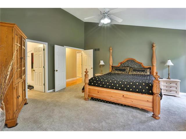 421 Gateford Dr, Ballwin, MO 63021 photo 20