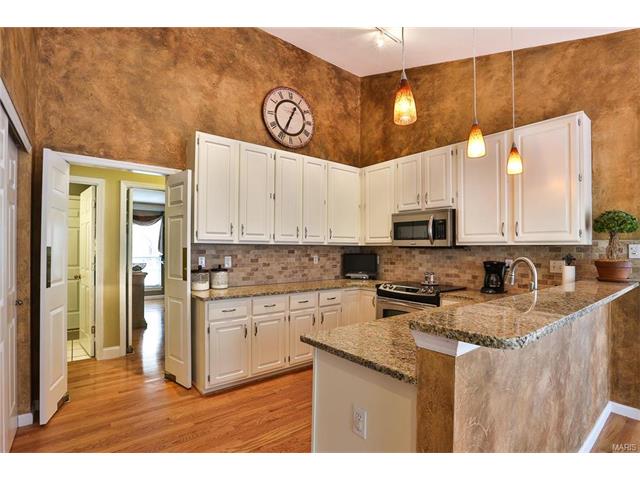 421 Gateford Dr, Ballwin, MO 63021 photo 10