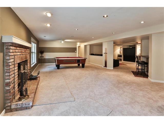 421 Gateford Dr, Ballwin, MO 63021 photo 28