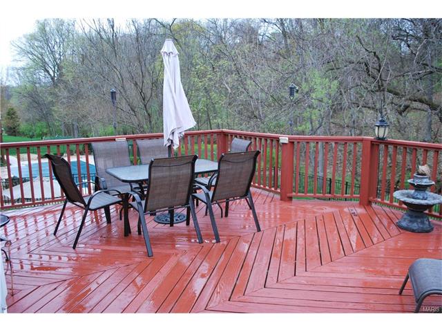 421 Gateford Dr, Ballwin, MO 63021 photo 18
