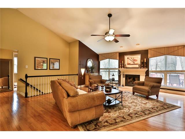 421 Gateford Dr, Ballwin, MO 63021 photo 6