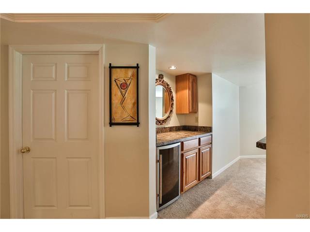 421 Gateford Dr, Ballwin, MO 63021 photo 32