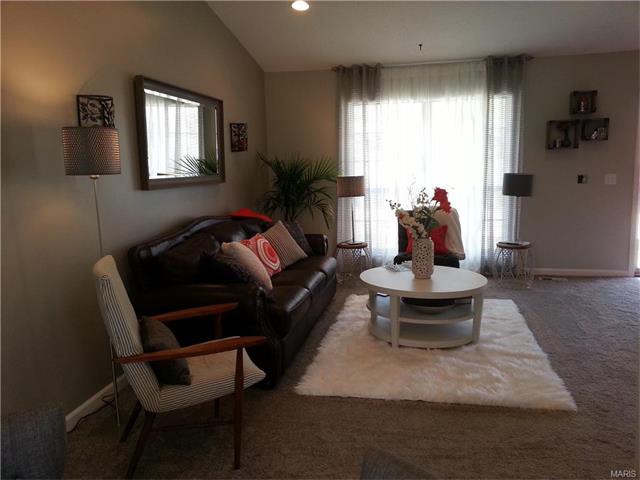 1346 Half Moon Dr, O'fallon, MO 63366 photo 7