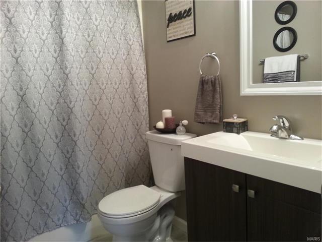 1346 Half Moon Dr, O'fallon, MO 63366 photo 20