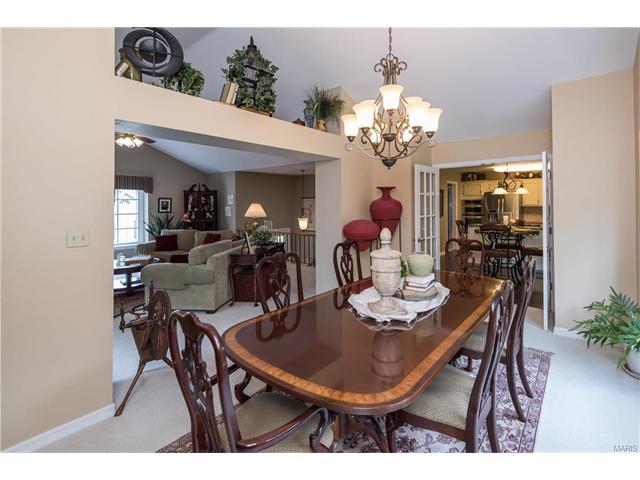 1742 Warmington Ct, Ballwin, MO 63021 photo 10