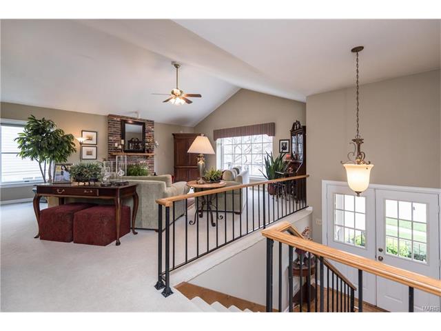 1742 Warmington Ct, Ballwin, MO 63021 photo 5