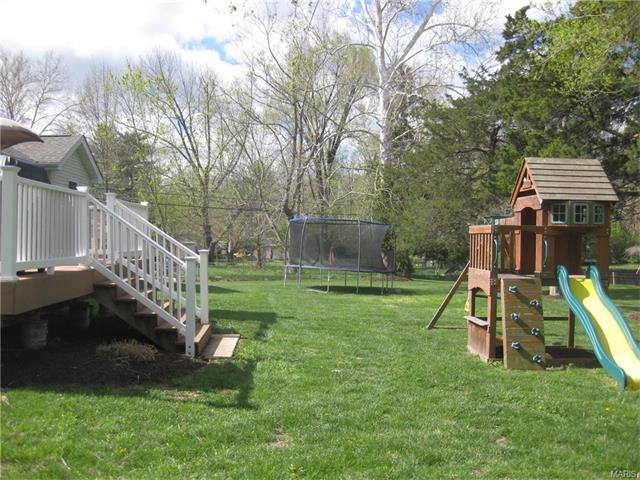 215 Lark Hill Ln, Ballwin, MO 63021 photo 39
