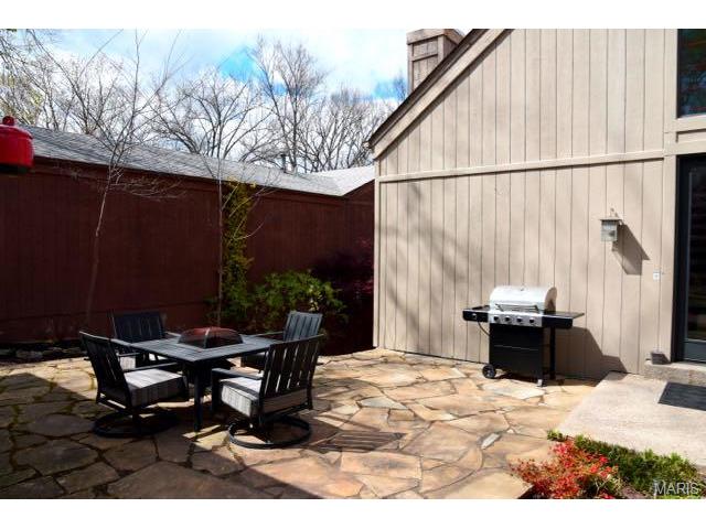 906 Imperial Pt, Ballwin, MO 63021 photo 21