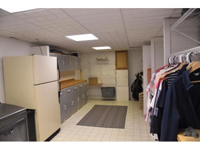 906 Imperial Pt, Ballwin, MO 63021 photo 19