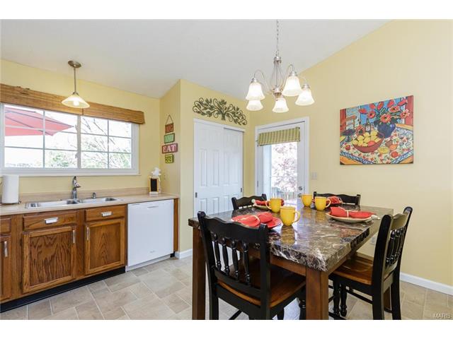 2511 Amarillo Dr, O'fallon, MO 63368 photo 5