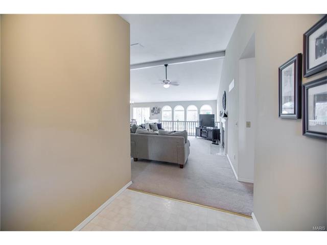 606 Calamar Ct, O'fallon, MO 63368 photo 2