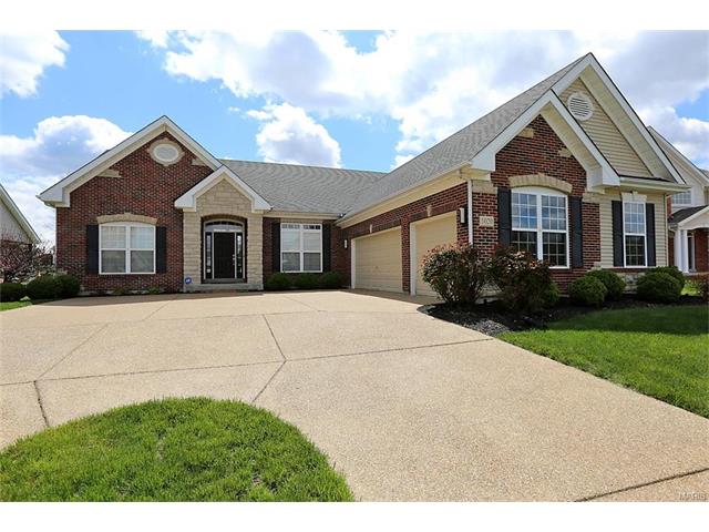 1020 Pearview, Saint Peters, MO 63376 photo 1
