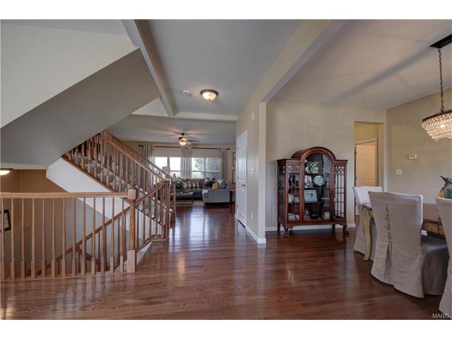 235 Fox Haven Dr, O'fallon, MO 63368 photo 4