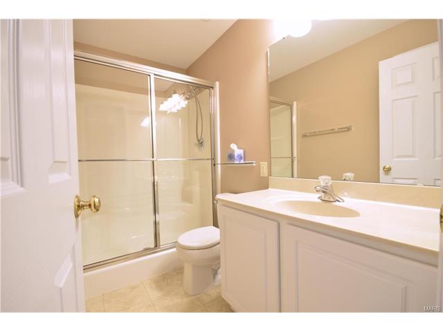2516 Newpoint Dr, Wildwood, MO 63011 photo 18