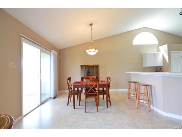 2516 Newpoint Dr, Wildwood, MO 63011 photo 8