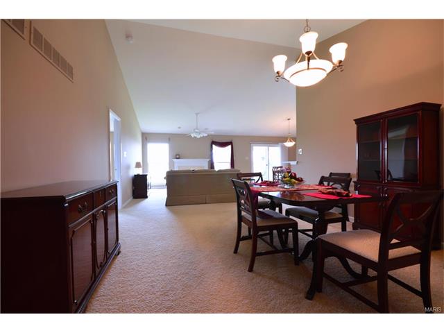 2516 Newpoint Dr, Wildwood, MO 63011 photo 6