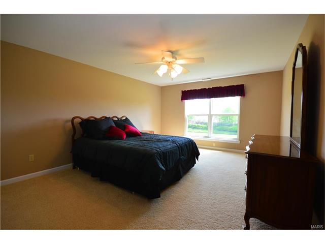 2516 Newpoint Dr, Wildwood, MO 63011 photo 24