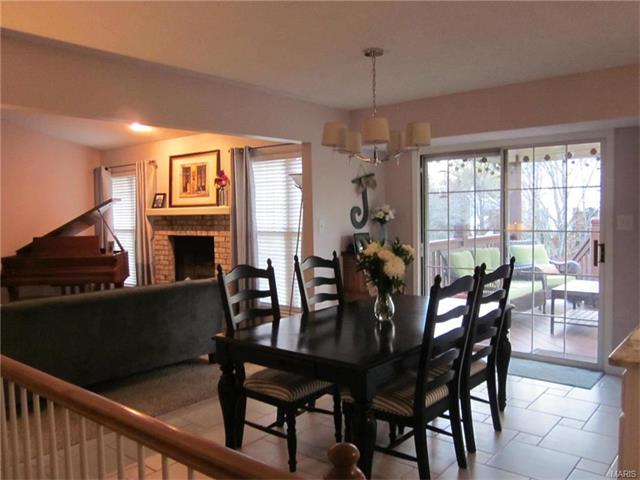 2827 Sparrow Dr, O'fallon, MO 63368 photo 7