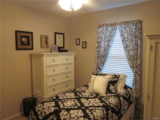 2827 Sparrow Dr, O'fallon, MO 63368 photo 22
