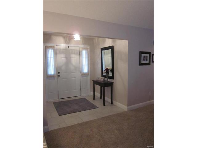 2827 Sparrow Dr, O'fallon, MO 63368 photo 3