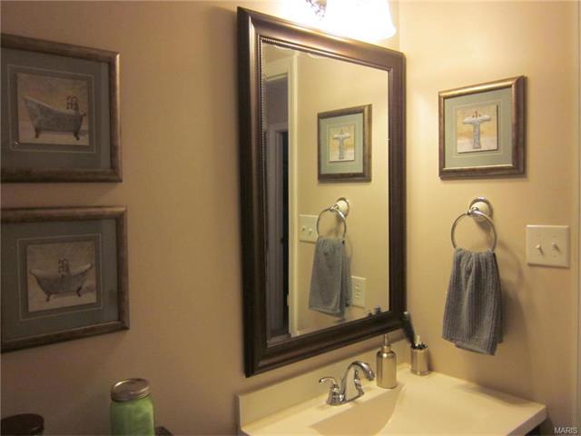2827 Sparrow Dr, O'fallon, MO 63368 photo 25