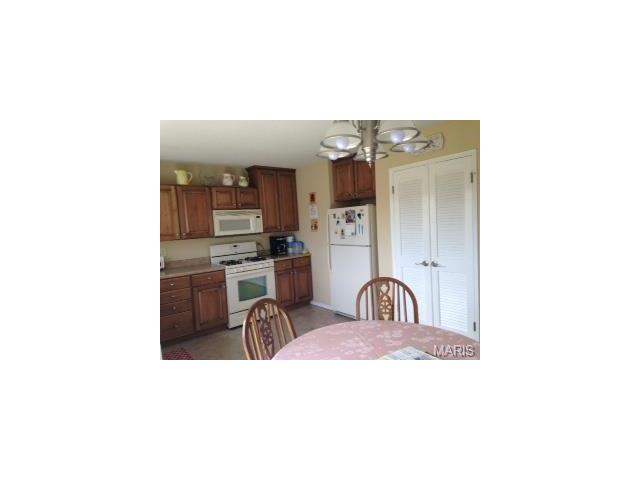 836 Pontoison Dr, Manchester, MO 63021 photo 6