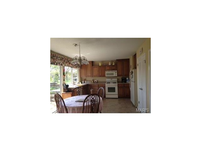 836 Pontoison Dr, Manchester, MO 63021 photo 7