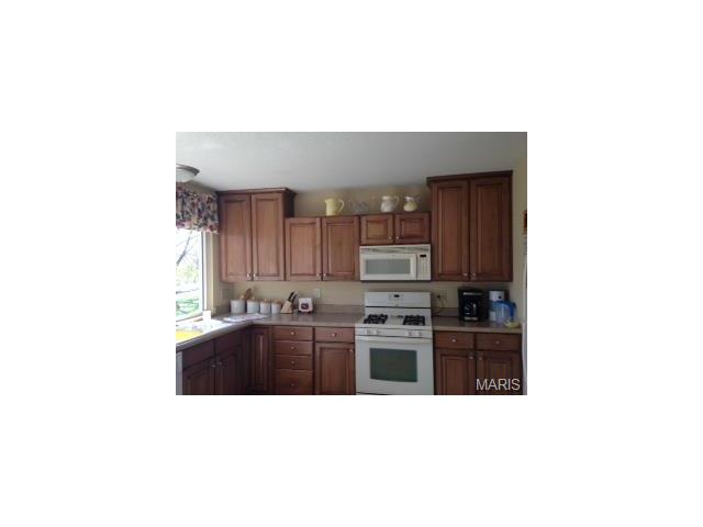 836 Pontoison Dr, Manchester, MO 63021 photo 5