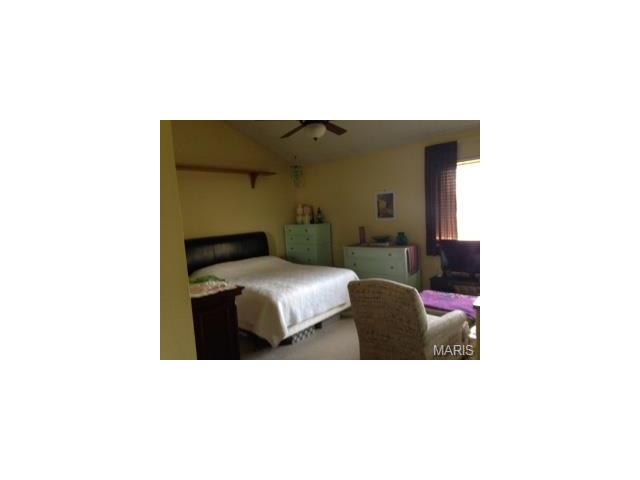 836 Pontoison Dr, Manchester, MO 63021 photo 9