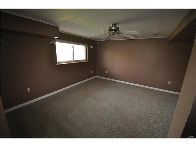 530 Spring Meadows Dr, Ballwin, MO 63011 photo 12