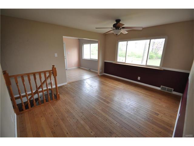 530 Spring Meadows Dr, Ballwin, MO 63011 photo 4