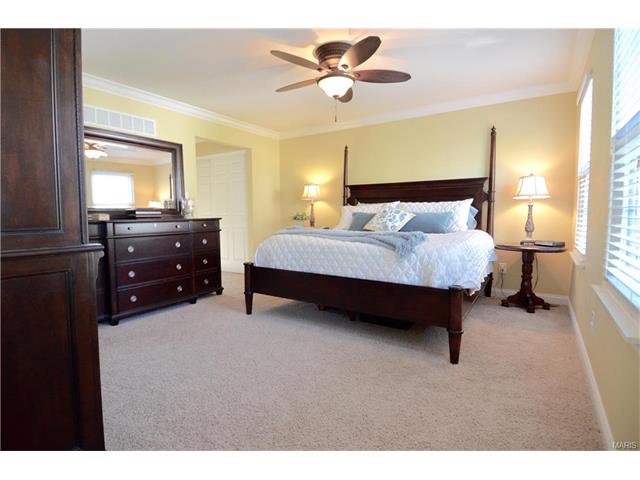 1246 Red Oak Plantation Dr, Ballwin, MO 63021 photo 17