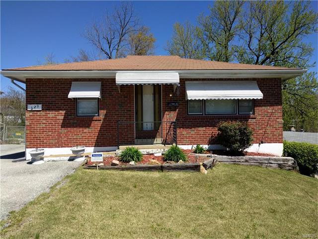 329 Chambers Rd, Saint Louis, MO 63137 photo 1