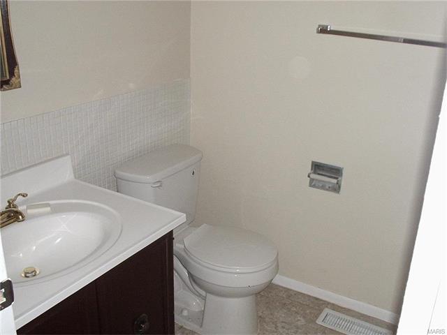 5348 Trailoaks Dr, Black Jack, MO 63033 photo 21